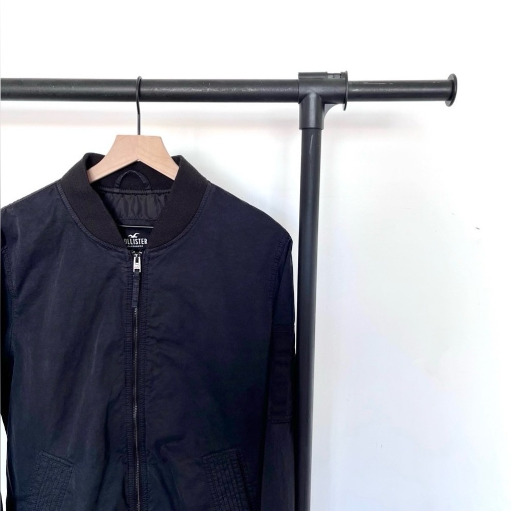 Hollister Men's XL Black Twill Bomber Jacket